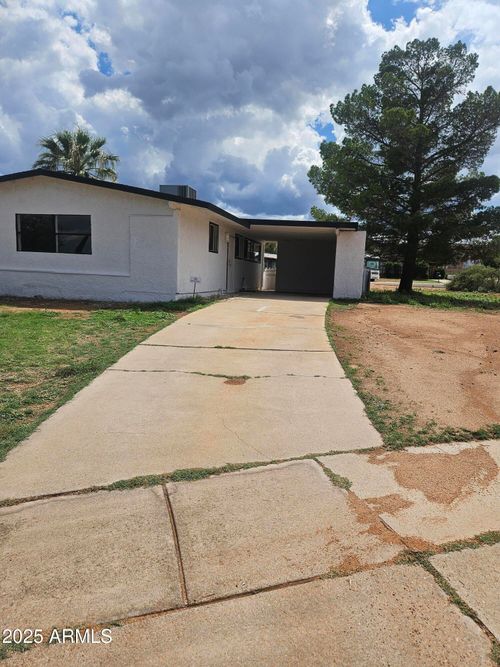 216 Tree Top Ave, Sierra Vista, AZ, 85635-2214 | Card Image