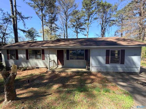 1135 Coats Bend Rd, Gadsden, AL, 35901-6175 | Card Image