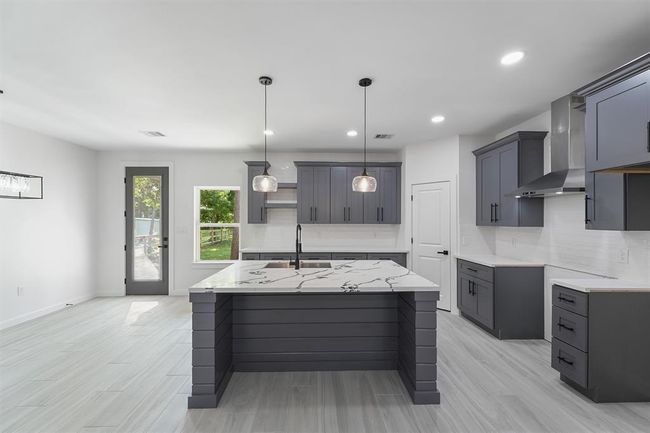 256 Davis Bend Rd, House other with 5 bedrooms, 3 bathrooms and 2 parking in Alvin TX | Image 13