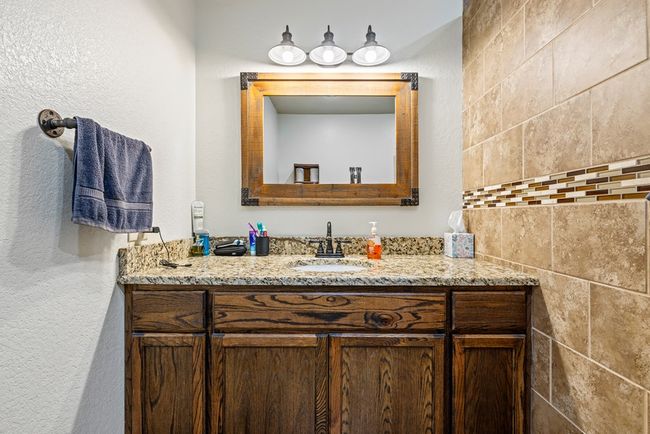 221 Coyote Trl, Home with 2 bedrooms, 2 bathrooms and 2 parking in Harper TX | Image 13