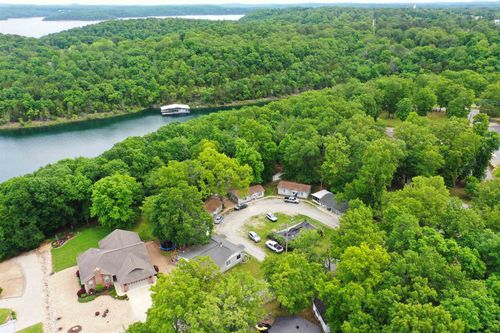 120 Pinehurst Pt, Bull Shoals, AR, 72619-2502 | Card Image