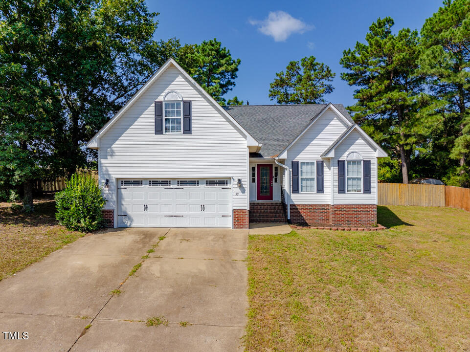 Cliffside Ct, Sanford, NC 27332