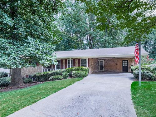 4041 Honeysuckle Dr Se, Smyrna, GA, 30082-3345 | Card Image