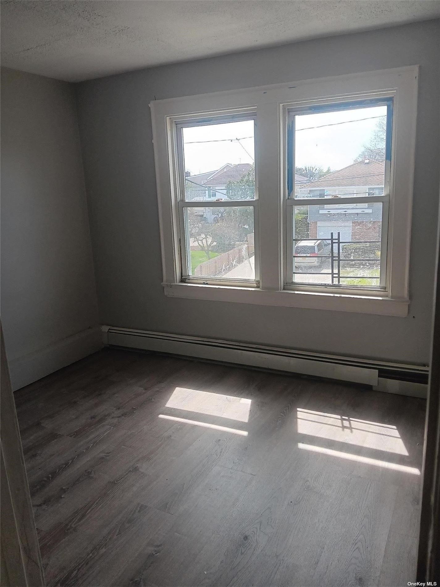 Pearl St, Lawrence, NY 11559