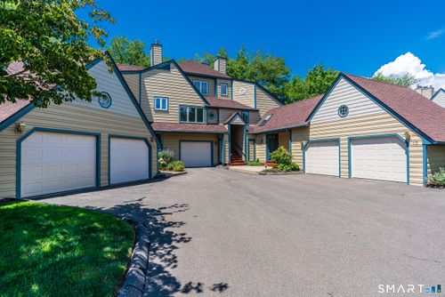 13-13 L Hermitage Dr, Shelton, CT, 06484-3829 | Card Image