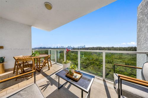 apt-901-14951 Royal Oaks Ln, North Miami, FL, 33181-2477 | Card Image