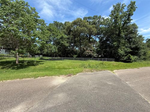 lot 4 Honeysuckle Lane, Magnolia, TX, 77354 | Card Image