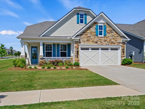 10305 Superb Ln, Charlotte, NC, 28215-7180 | Card Image