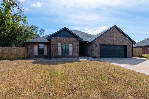 5795 Dogwood Drive, Guthrie, OK, 73044 | Card Image