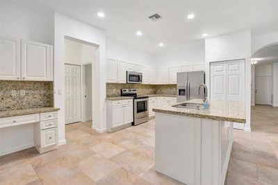 15421 Sw 18th St, House other with 5 bedrooms, 4 bathrooms and null parking in Miramar FL | Image 3