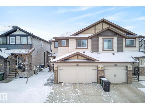 21 Augustine Cres, Sherwood Park, AB, T8H0X3 | Card Image