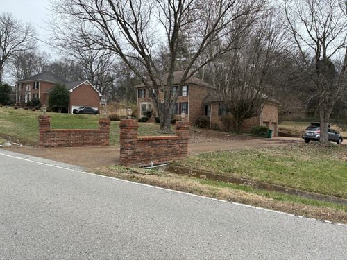 1502 Pinkerton Rd, Brentwood, TN, 37027-7825 | Card Image