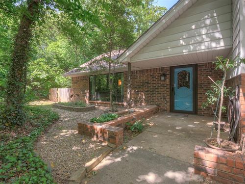 2229 Hummingbird Ln, Edmond, OK, 73034-6041 | Card Image