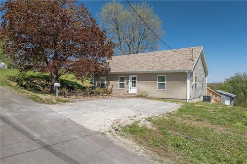 408 High St, Mound City, MO, 64470-1312 | Card Image