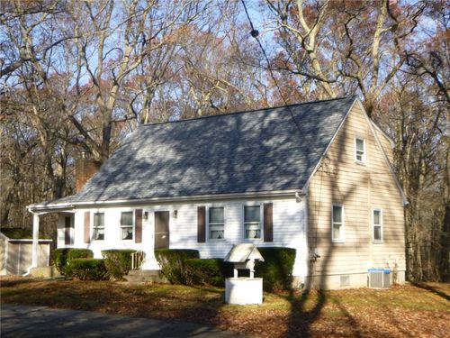 27 Peck Hill Rd, Johnston, RI, 02919-5612 | Card Image