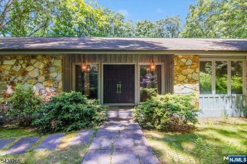 6 Green Hills Rd, Mendham, NJ, 07945-3305 | Card Image