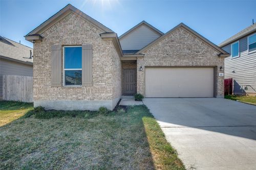 211 Pitkin Dr, Lockhart, TX, 78644-3857 | Card Image