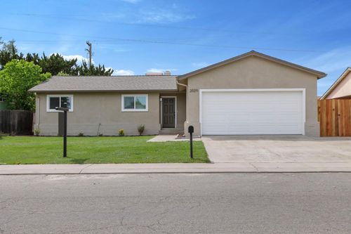 2029 Venus Dr, Ceres, CA, 95307-3011 | Card Image
