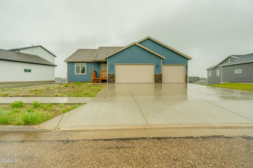2962 Armstrong St, Lincoln, ND, 58504-9019 | Card Image
