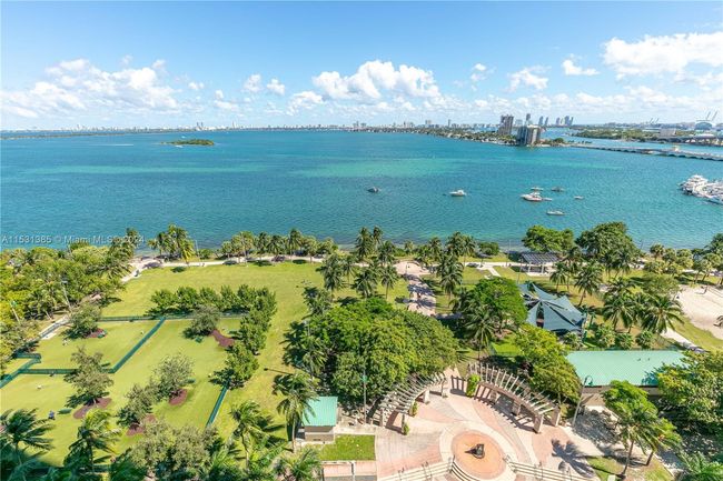 APT-1601 - 1800 N Bayshore Dr, Condo with 3 bedrooms, 3 bathrooms and null parking in Miami FL | Image 57