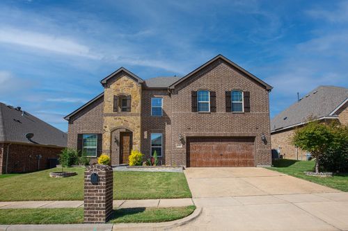 1002 Nail Ln, Euless, TX, 76040-1116 | Card Image