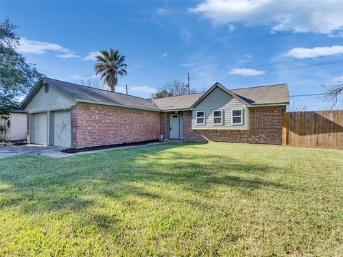3210 Wavecrest St, League City, TX, 77573-9125 | Card Image