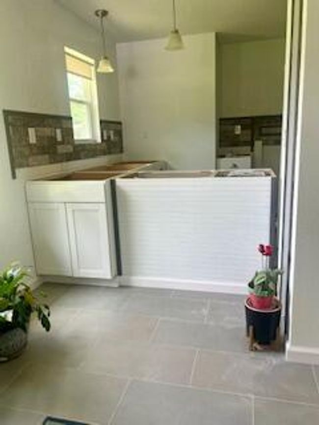 Kitchen | Image 4