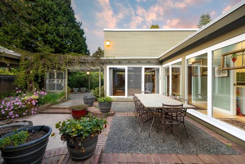 535 English Bluff Rd, Delta, BC, V4M2M9 | Card Image