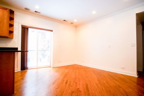 unit-1-2319 W Rosemont Ave, Chicago, IL, 60659-5402 | Card Image