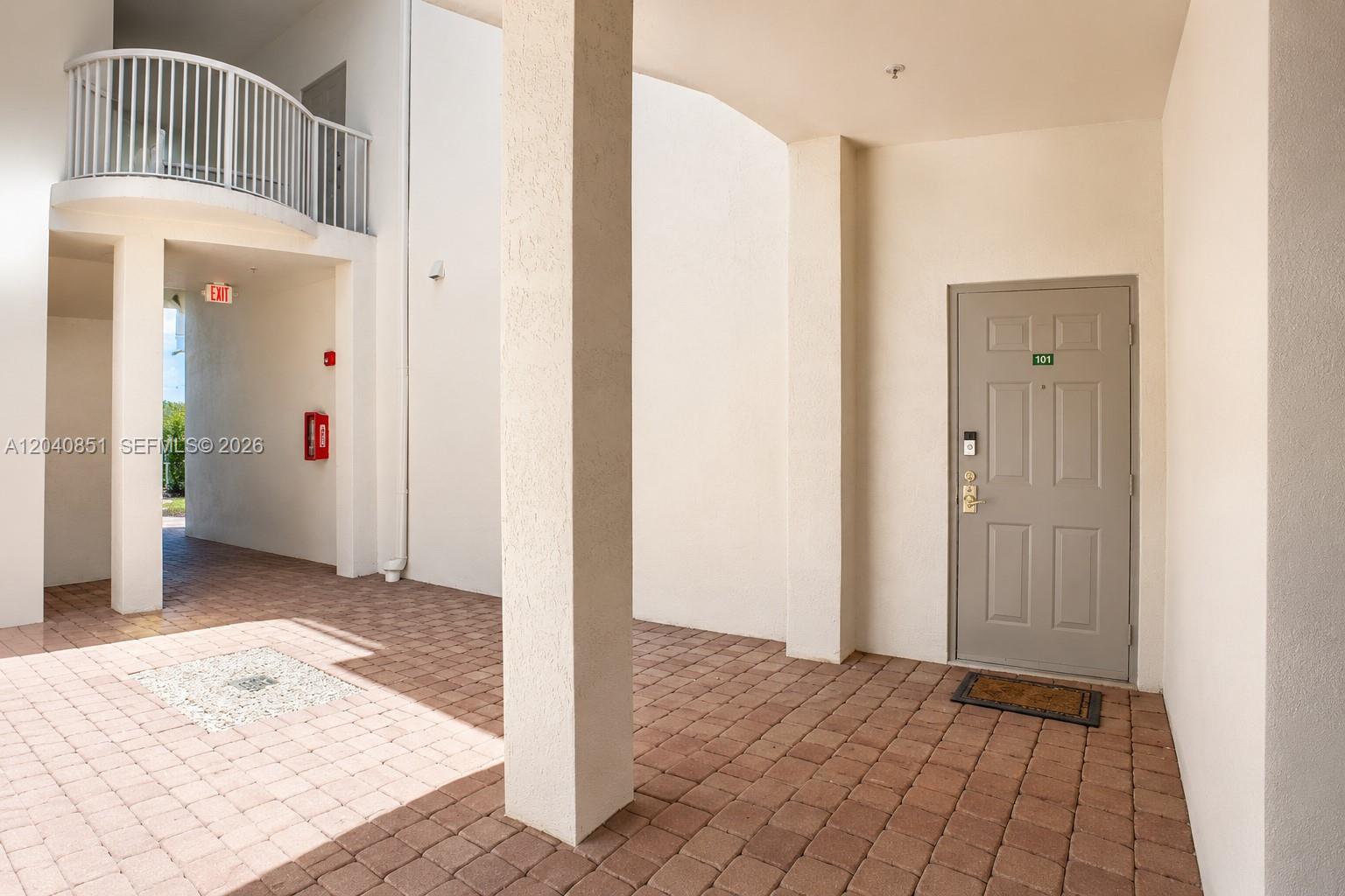 Residential in Miramar 4