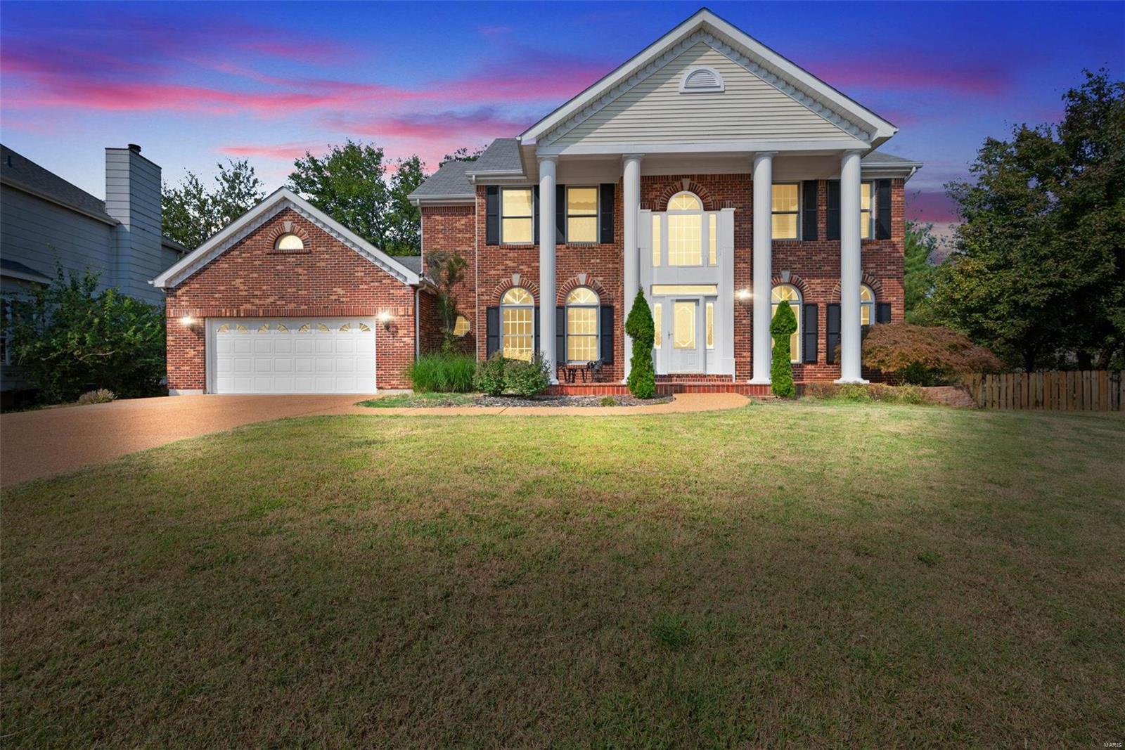 Arbor Meadow Dr, Ballwin, MO 63021