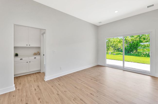 1208 Stutzman St, House other with 2 bedrooms, 2 bathrooms and null parking in Halstead KS | Image 7