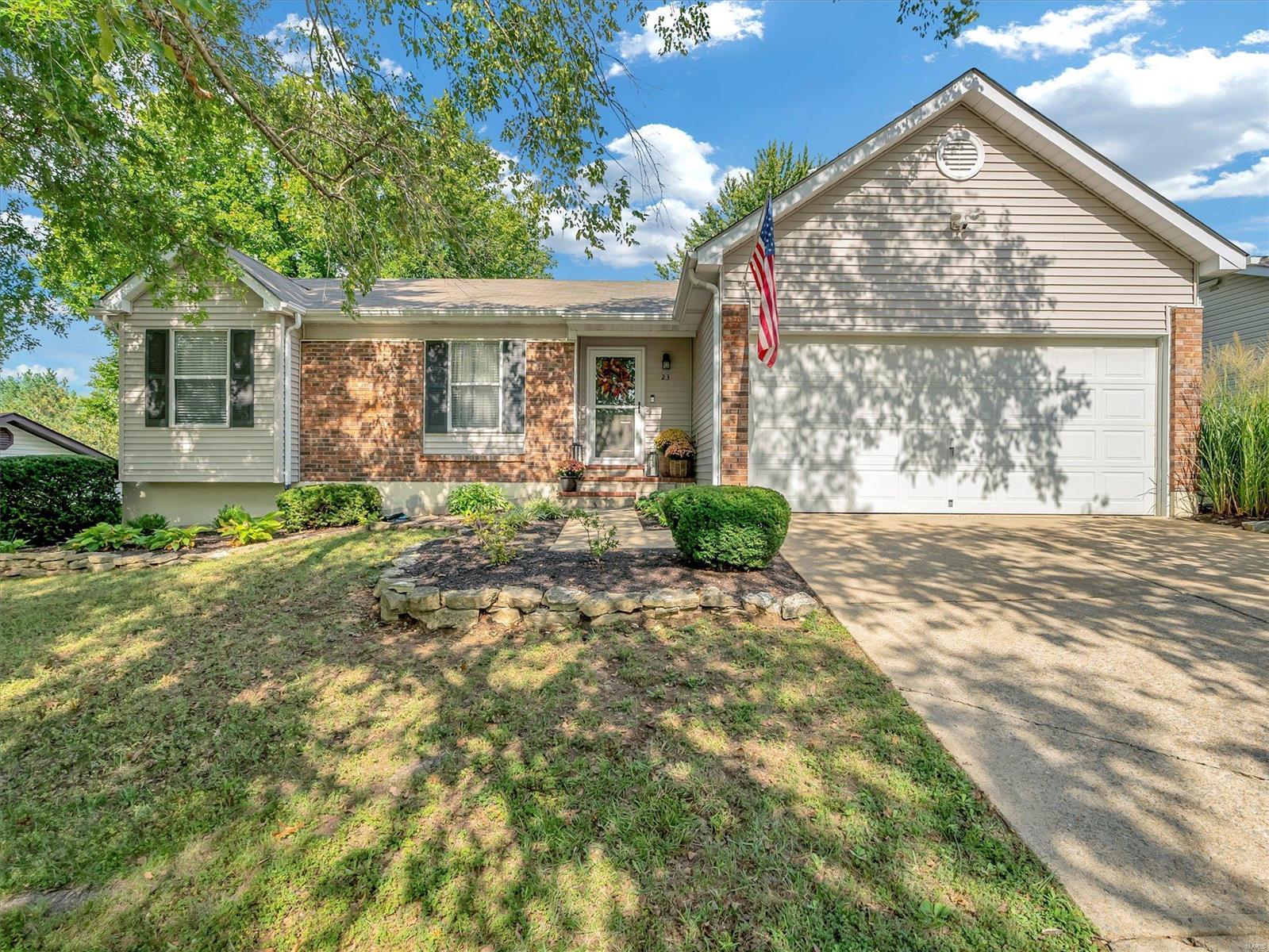 Mike Alan Dr, Washington, MO 63090