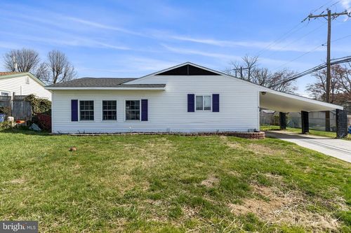 6 Black Walnut Rd, LEVITTOWN, PA, 19057-3016 | Card Image