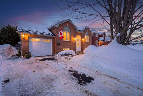 29 Ashton St, Orillia, ON, L3V7V5 | Card Image