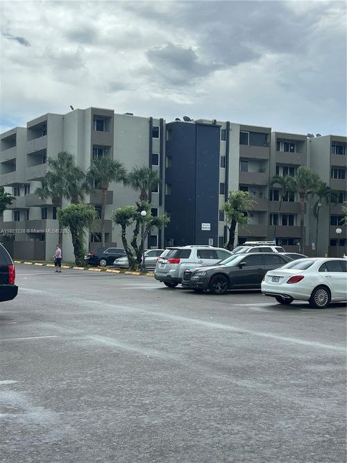 apt-1411-10090 Nw 80th Ct, Hialeah Gardens, FL, 33016-2241 | Card Image