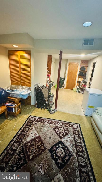 Residential in GAITHERSBURG 4