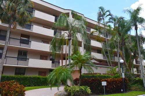 302-2768 Carambola Cir S, Coconut Creek, FL, 33066-2304 | Card Image