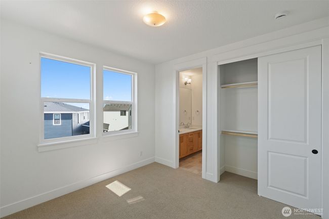 382 W Fir Loop, House other with 6 bedrooms, 5 bathrooms and 4 parking in Washougal WA | Image 13