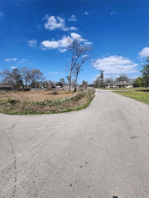 10105 Haddick St, Houston, TX, 77078-1706 | Card Image