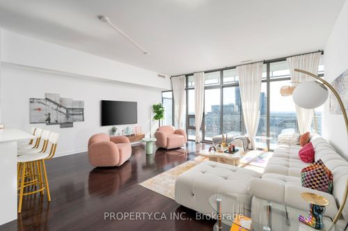 3606-33 Charles St E, Toronto, ON, M4Y0A2 | Card Image