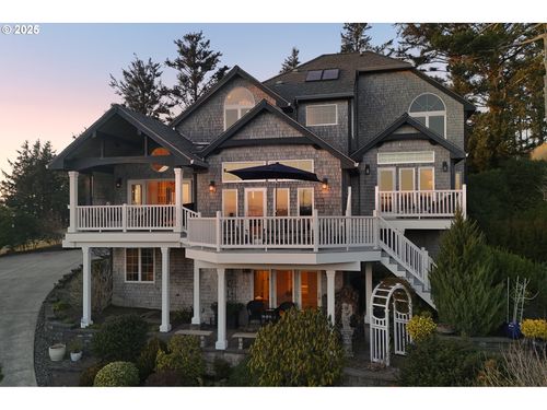 6290 Southview Loop, PacificCity, OR, 97135 | Card Image