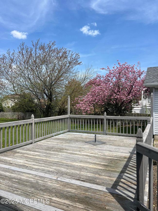 Back deck for out space. | Image 12