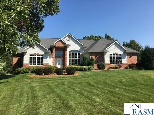 28612 Hub Dr, Madison Lake, MN, 56063-4179 | Card Image