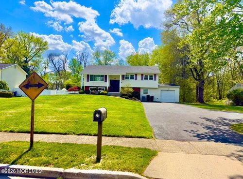 29 Greenleaf Dr, Manalapan, NJ, 07726-3705 | Card Image