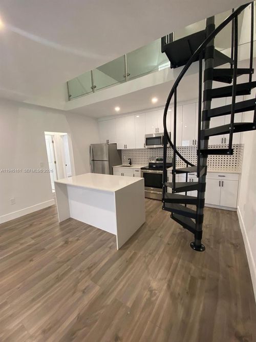 apt-2-7411 Carlyle Ave, Miami Beach, FL, 33141-2628 | Card Image