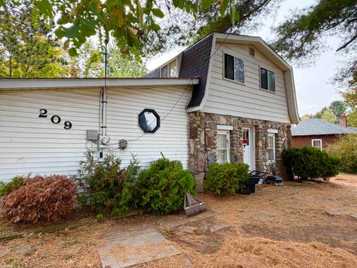 209 Beech St, Houghton Lake, MI, 48629-9771 | Card Image