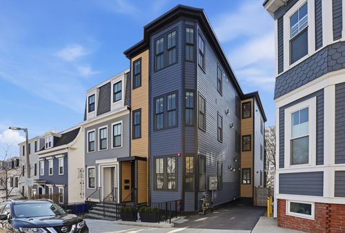 2-407 E 7th St, Boston, MA, 02127 | Card Image