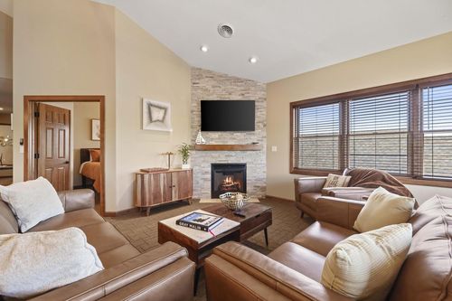 1-514A S Pier Drive, Sheboygan, WI, 53081 | Card Image