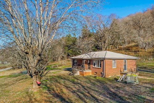 202 Maggart Rd, Elmwood, TN, 38560-4018 | Card Image